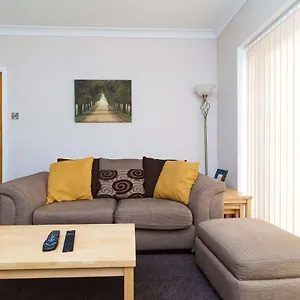 Oakwood House Detached In South Leeds Leeds (West Yorkshire)